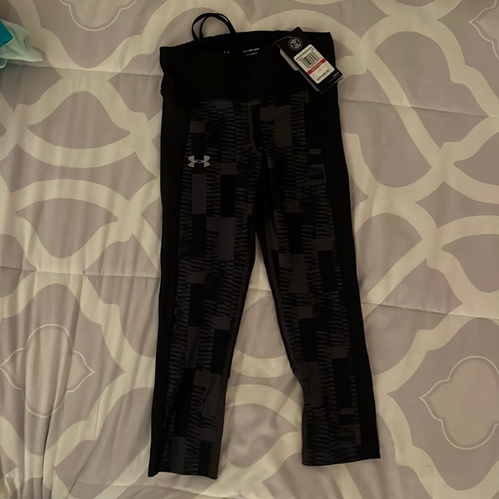 NWT Under Armour Capri Legging